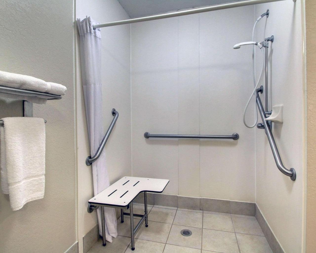 Columbia Inn & Suites 外观 照片